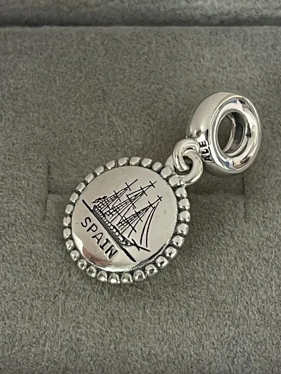 Pandora Spain Exclusive Charm Pendant - Picture 3 of 4